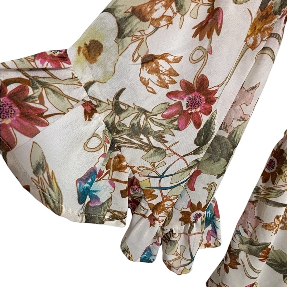 Blush Boutique Floral Off-Shoulder Flowy Boho Top with Bell sleeves size Small - Picture 3 of 6
